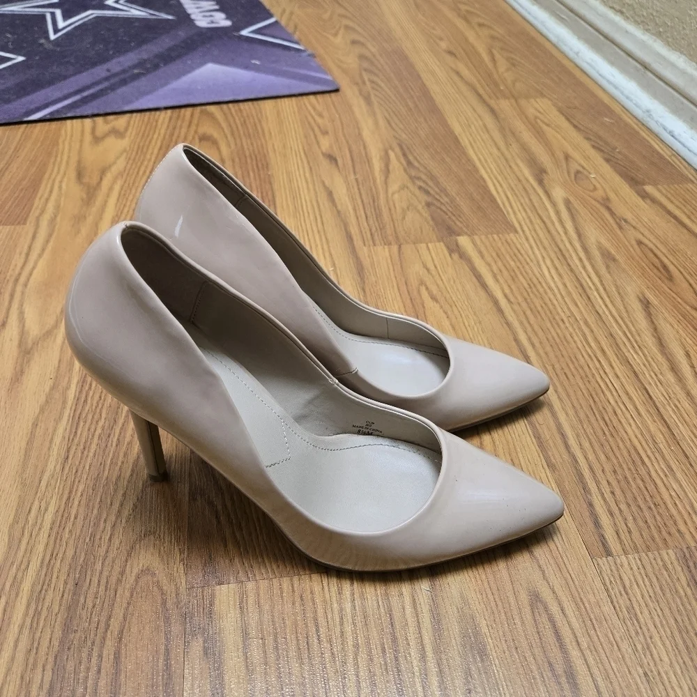Charles by Charles David Nude Kitten Heel Pumps 8.5M Patent Work